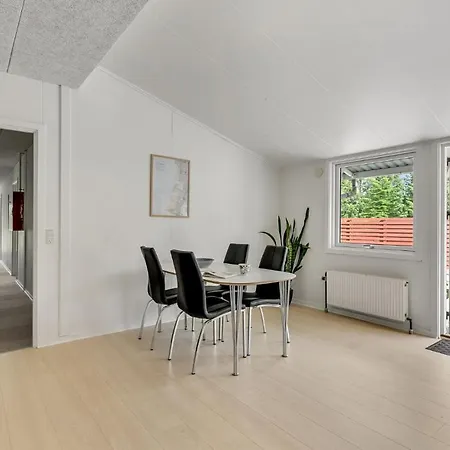 In Henne With Wifi And 1 Bedrooms Lejlighed Henne Strand
