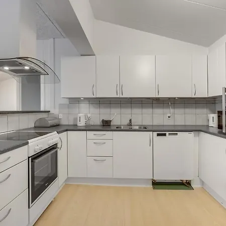 In Henne With Wifi And 1 Bedrooms Henne Strand